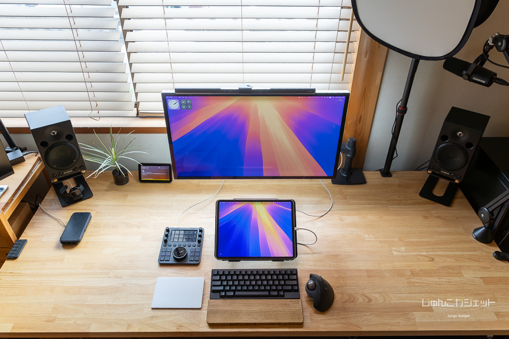 KANADEMONO THE TABLE (ラバーウッドN × Black Steel - Square_Bar)